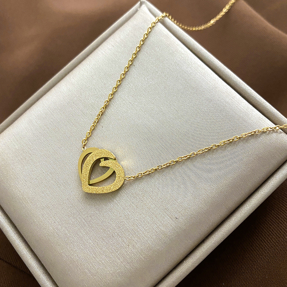 Minimalist Animal-Shaped Titanium Steel Clavicle Necklace for Women with Electroplated Finish and Irregular Design