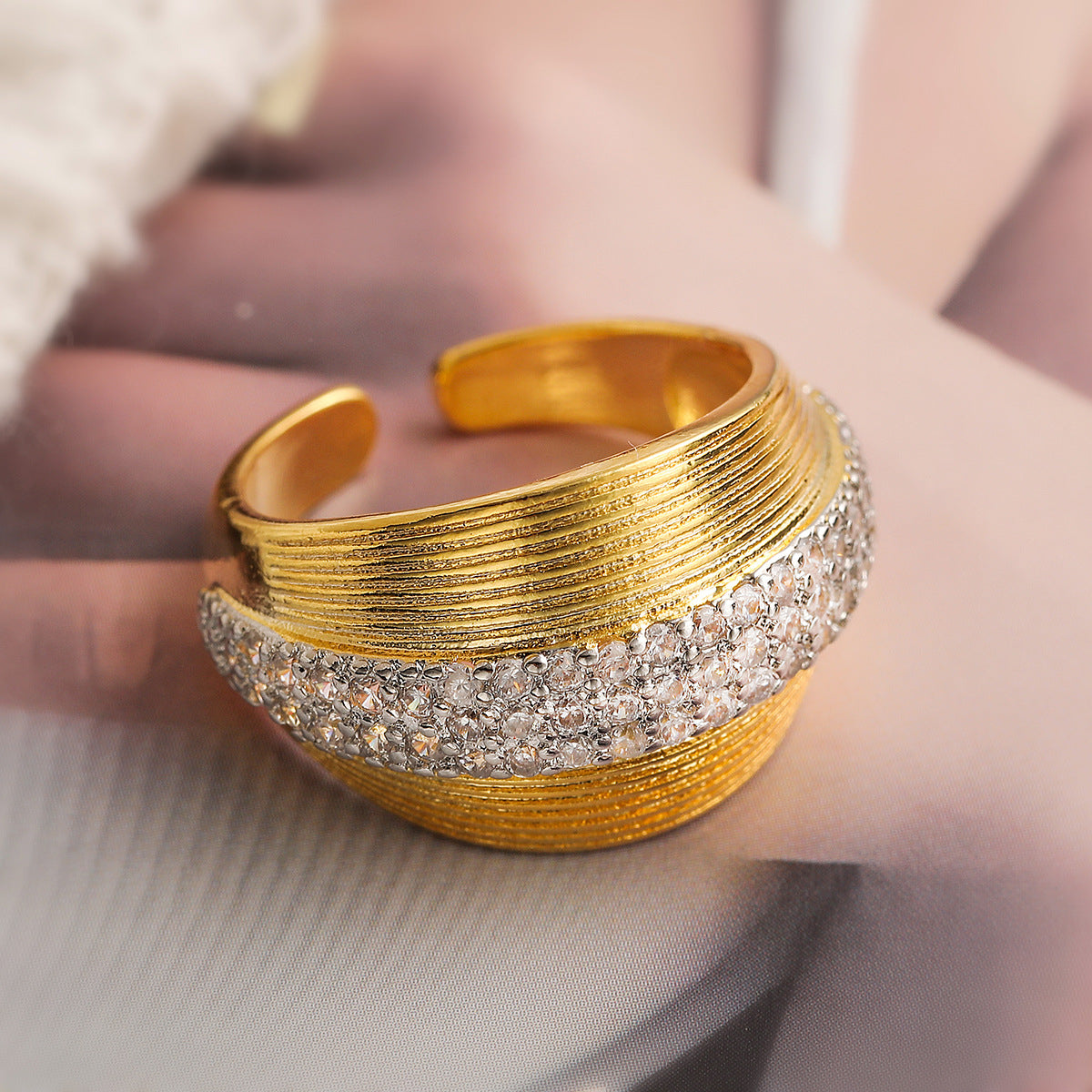 Minimalist Geometric Copper Ring with Real Gold Plating and Zircon Inlay for Women