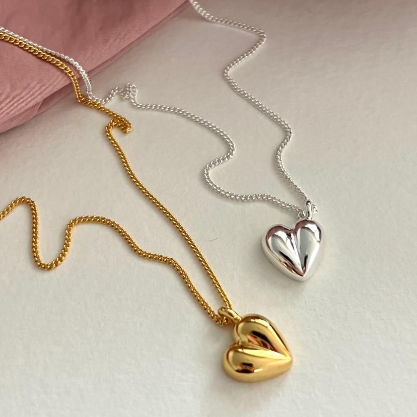 Minimalist Heart-Shaped 925 Sterling Silver Pendant Necklace with Gold Plating on Beaded Chain
