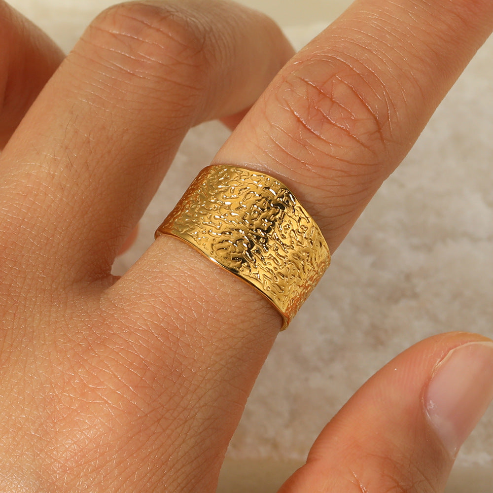 Geometric C-Shaped Titanium Steel Ring with 18K Vacuum Plating for Women and Men, Fashionable Textured Open Band Statement Ring