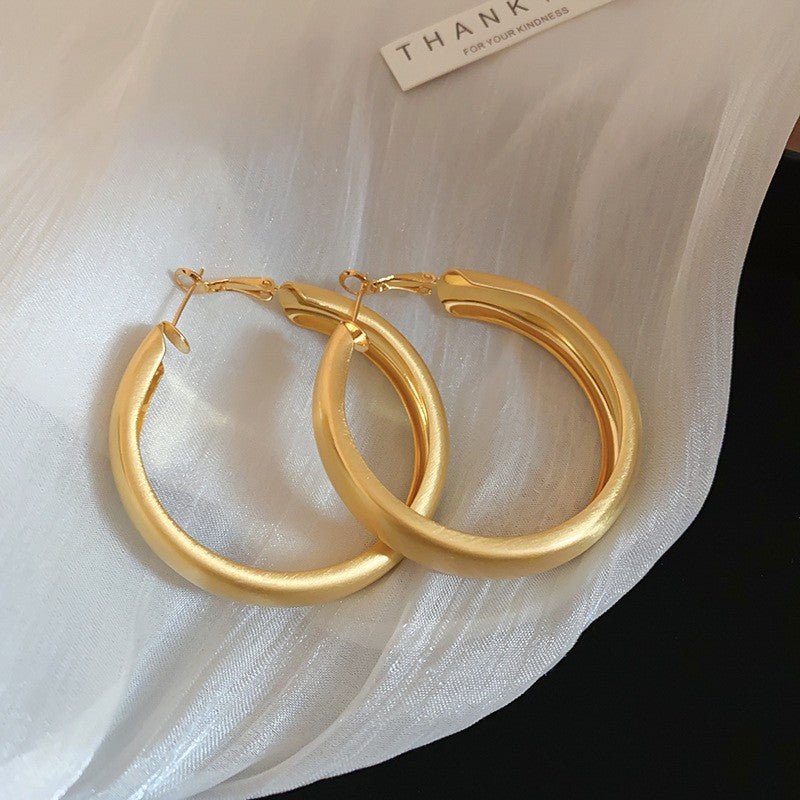 Eleganti orecchini a cerchio geometrici da donna in lega di zinco con finitura galvanica