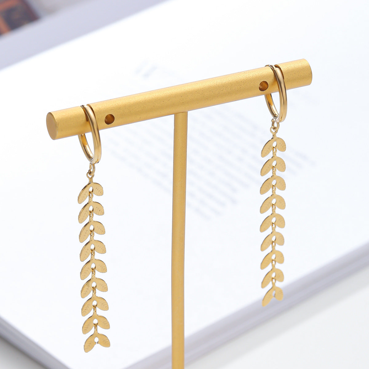Fashionable Wheat Ear Shape Alloy Earrings with Plating Finish for Women Long Tassel Dangle Earrings
