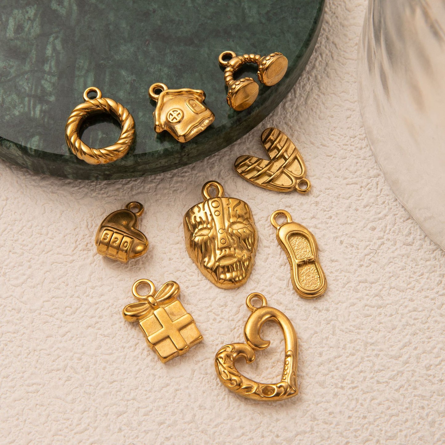 Vintage 18K Gold Plated Stainless Steel Mask Pendant Necklace Charm Bar for Unisex