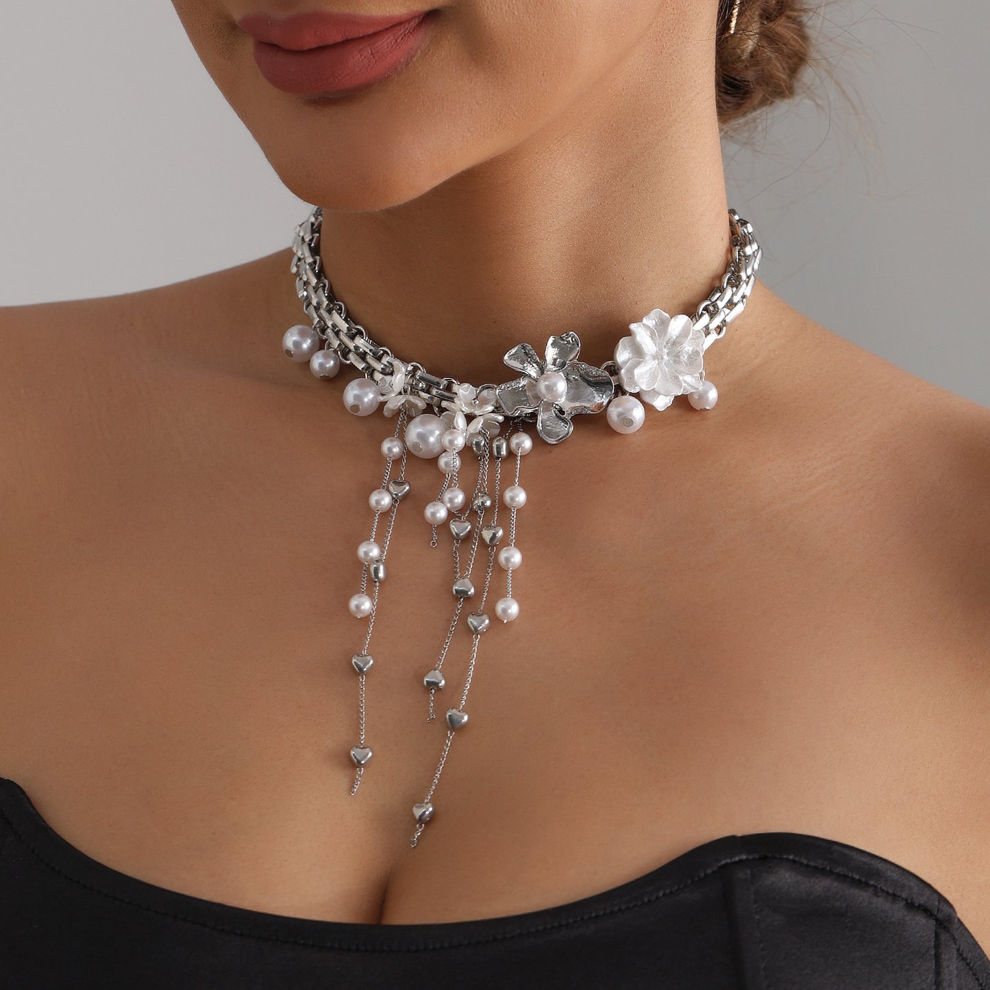 Sweet Streetwear Floral Alloy Plated Necklace with Pearl Tassel for Women