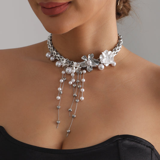 Sweet Streetwear Floral Alloy Plated Necklace with Pearl Tassel for Women