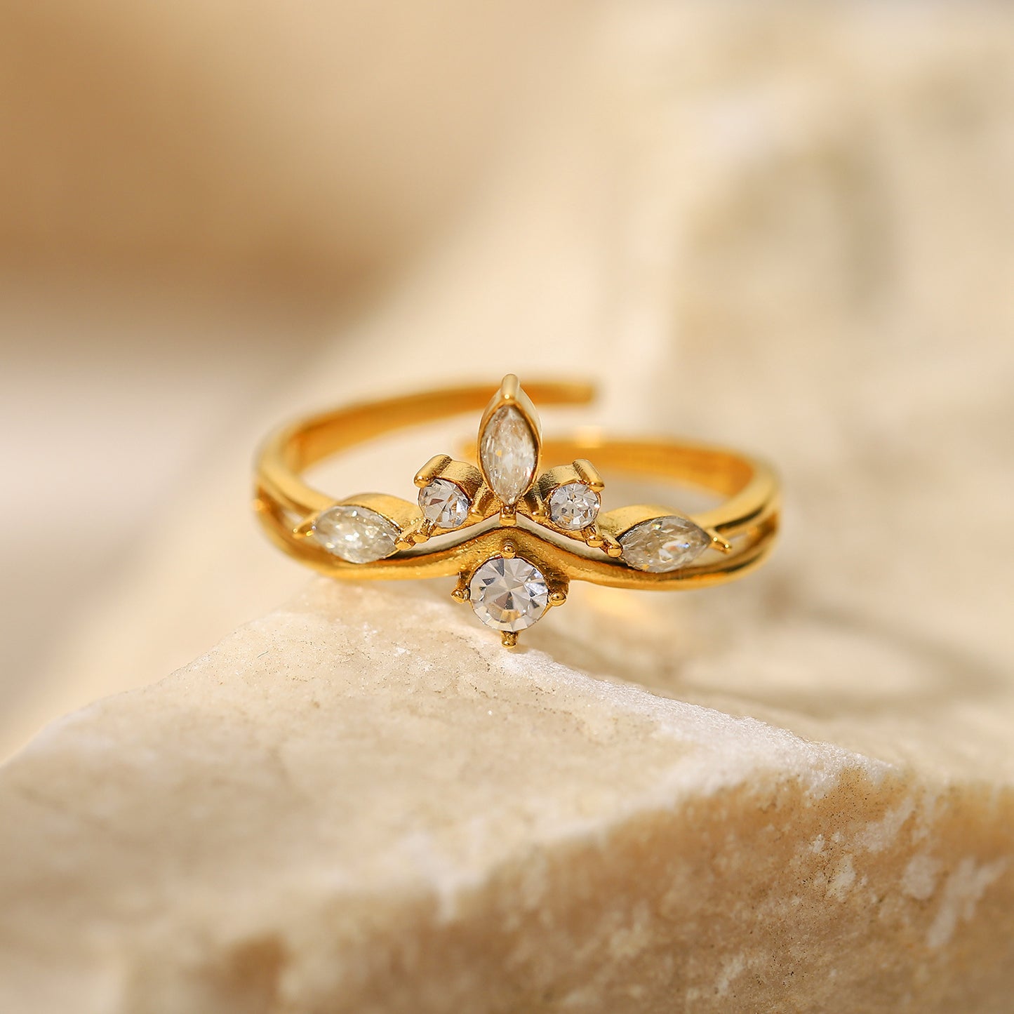 INS-Inspired Irregular Geometric Stainless Steel Ring with 18K Gold Plating and White Cubic Zirconia Inlay for Women