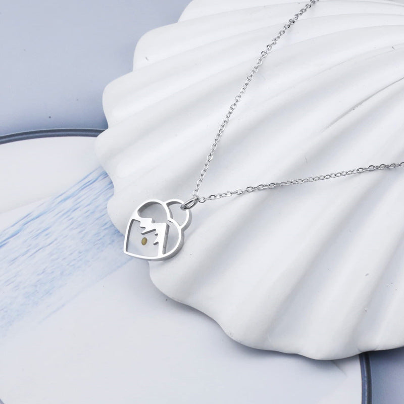 Collana Minimalista da Donna in Acciaio Inossidabile a Forma di Cuore con Ciondolo in Acciaio al Titanio e Finitura Placcata