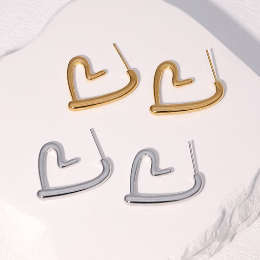 Pendientes de tuerca minimalistas de acero inoxidable con forma de corazón hueco para mujer con acabado chapado