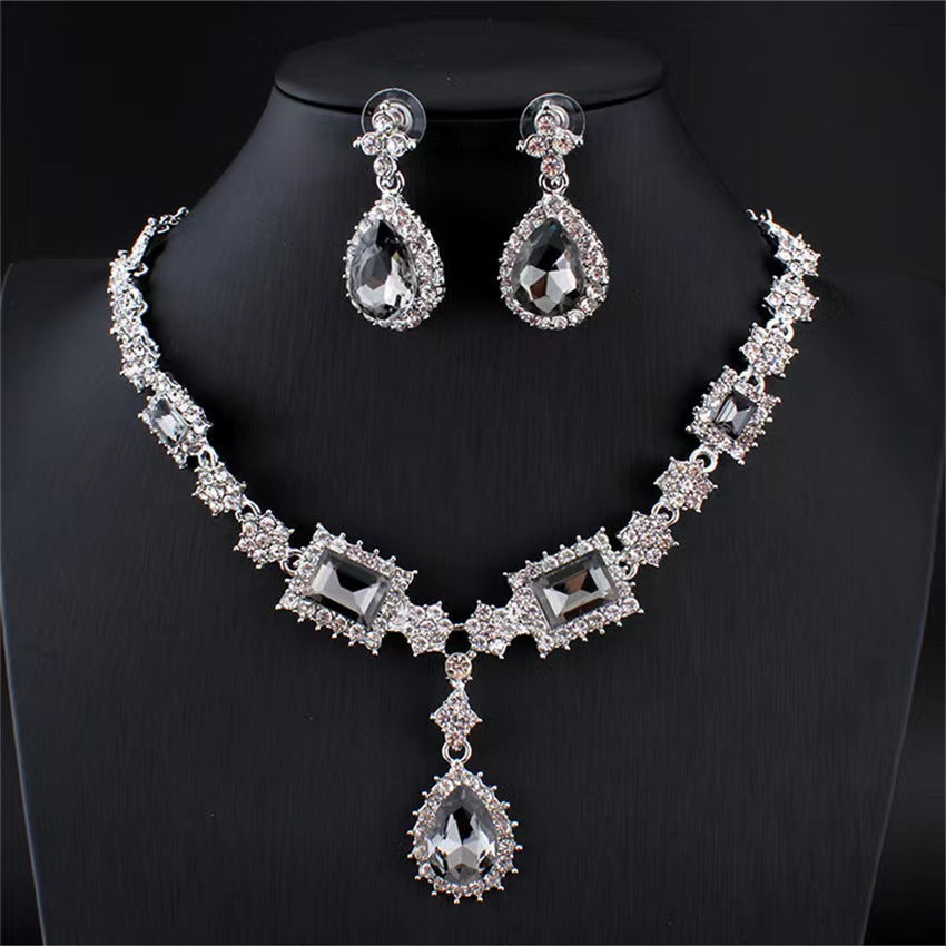 Fashion Minimalist Square and Plum Blossom Shape Electroplated Alloy Necklace and Earrings Set for Women with Irregular Block Pattern and Standard Chain