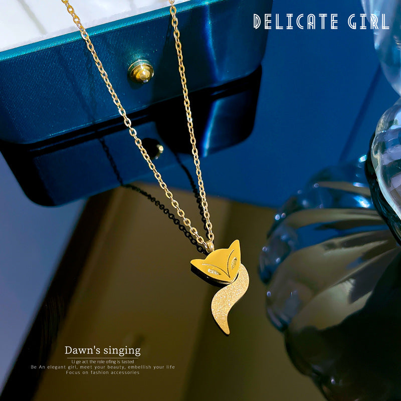 Minimalist Fox Pendant Necklace in Titanium Steel with Gold Plating for Women and Men, Geometric Locket Style Clavicle Chain