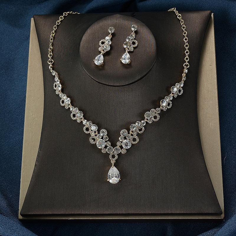 Set di collana e orecchini minimalisti ed eleganti con fiori in lega placcata, zirconi cubici e strass, con catena a maglia, per donna, gioielli da sposa
