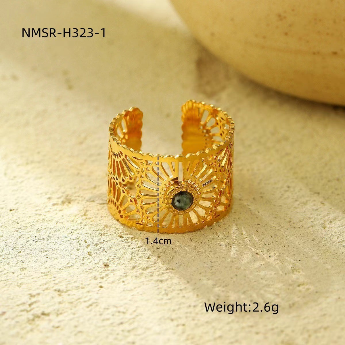 Anillo hueco minimalista geométrico de acero de titanio con incrustaciones de piedra natural y baño de oro de 18 quilates para mujer