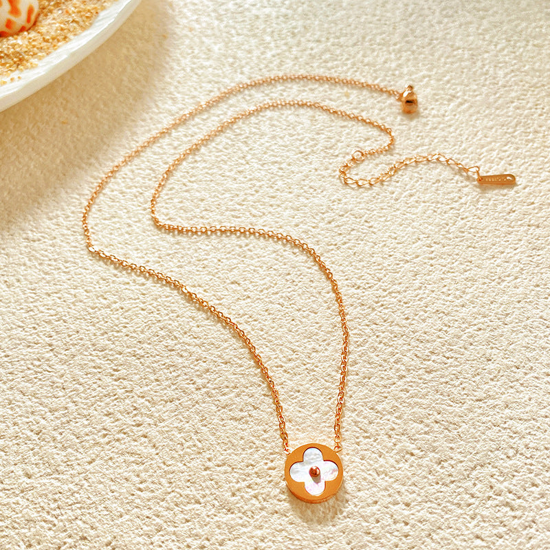 Minimalist Luxury Gold Plated Titanium Steel Floral Shell Inlay Necklace
