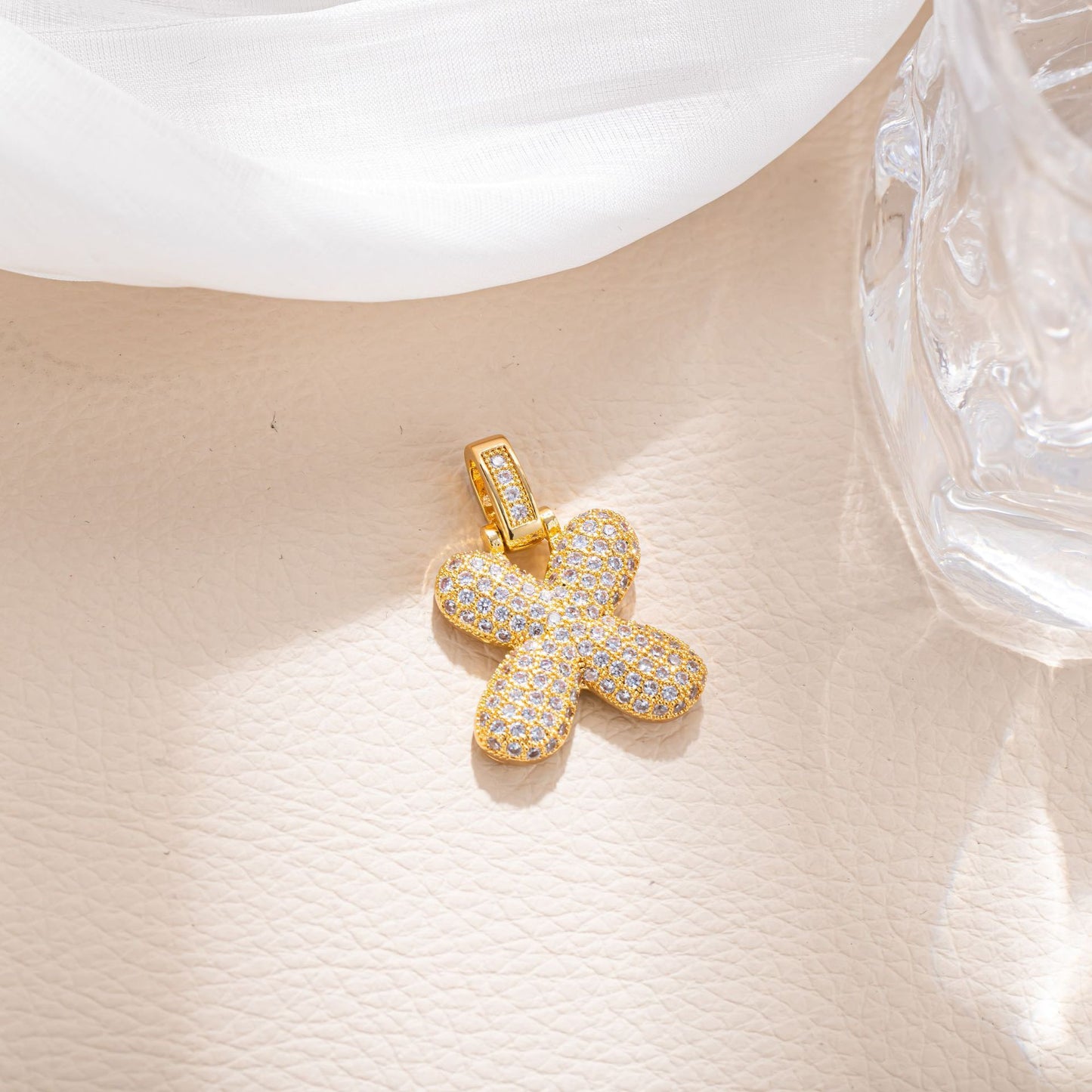 Minimalist Hip-hop Micro Inlaid Cubic Zirconia Letter Brass Pendant Necklace