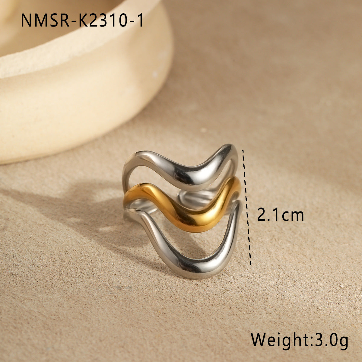 Anillo ajustable de acero inoxidable chapado para mujer con forma de onda minimalista