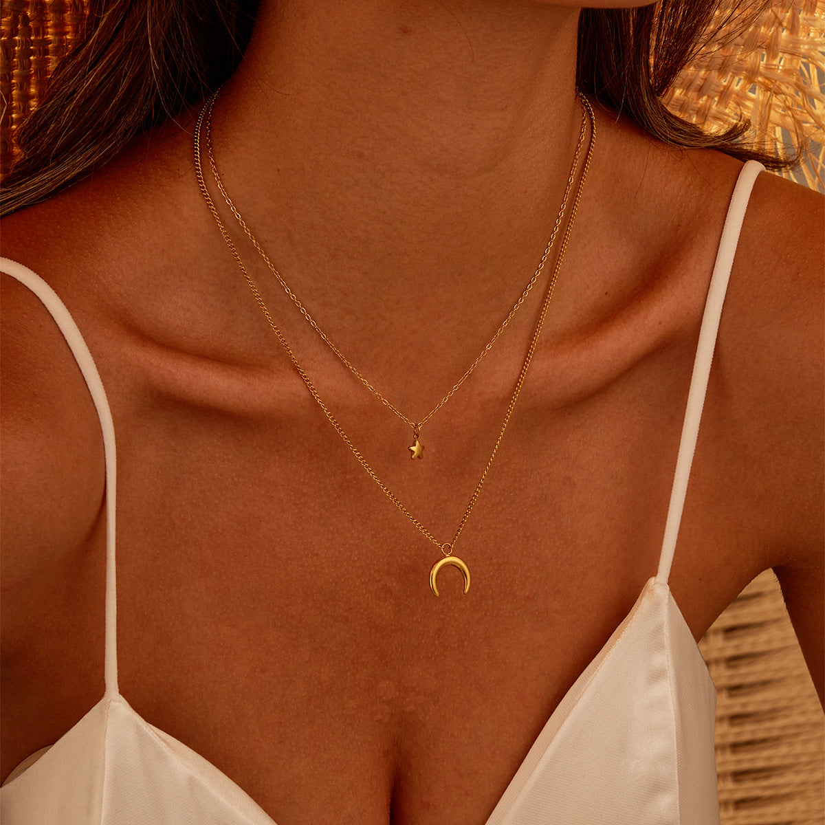 Collana a stella e luna in acciaio inossidabile placcato oro 18 carati da donna in stile vintage