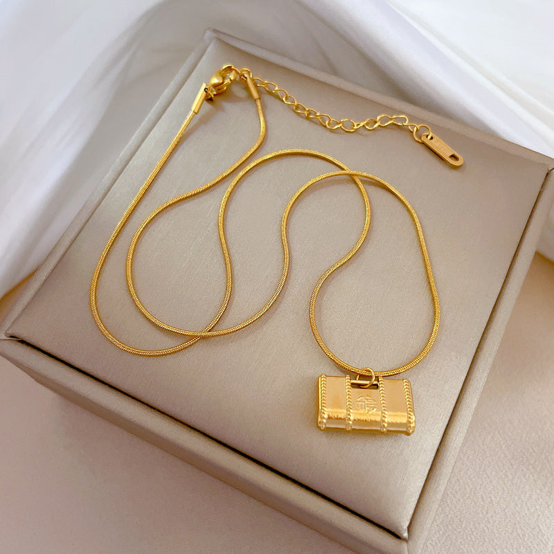 Minimalist Geometric Fu Character Pendant Necklace for Women Made of Titanium Steel with Gold Plating Locket Chain