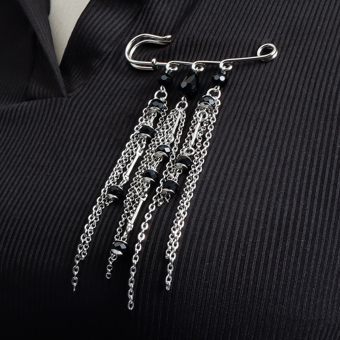 Fashion Geometric Black Crystal Tassel Brooch for Women Elegant Alloy Plated Pin Accessory