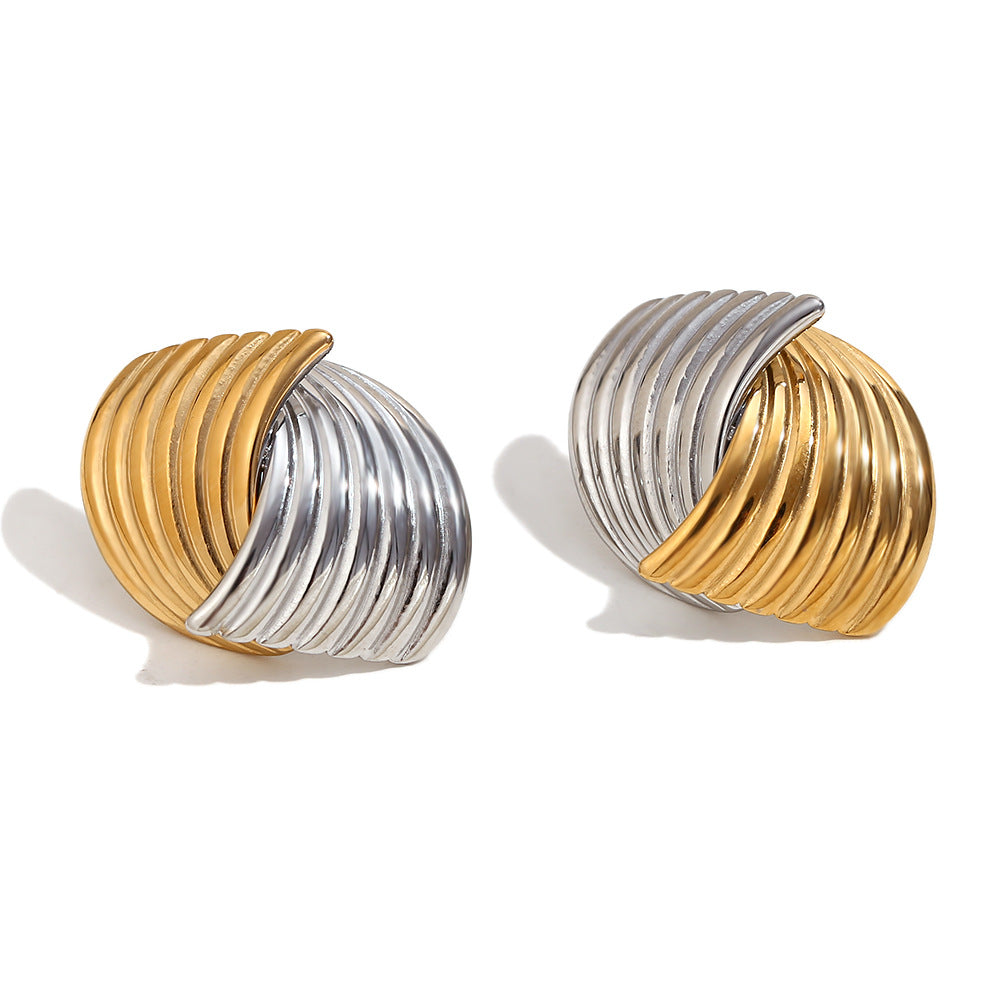 Orecchini a perno geometrici minimalisti a ventaglio incrociati in acciaio inossidabile placcato oro 18K