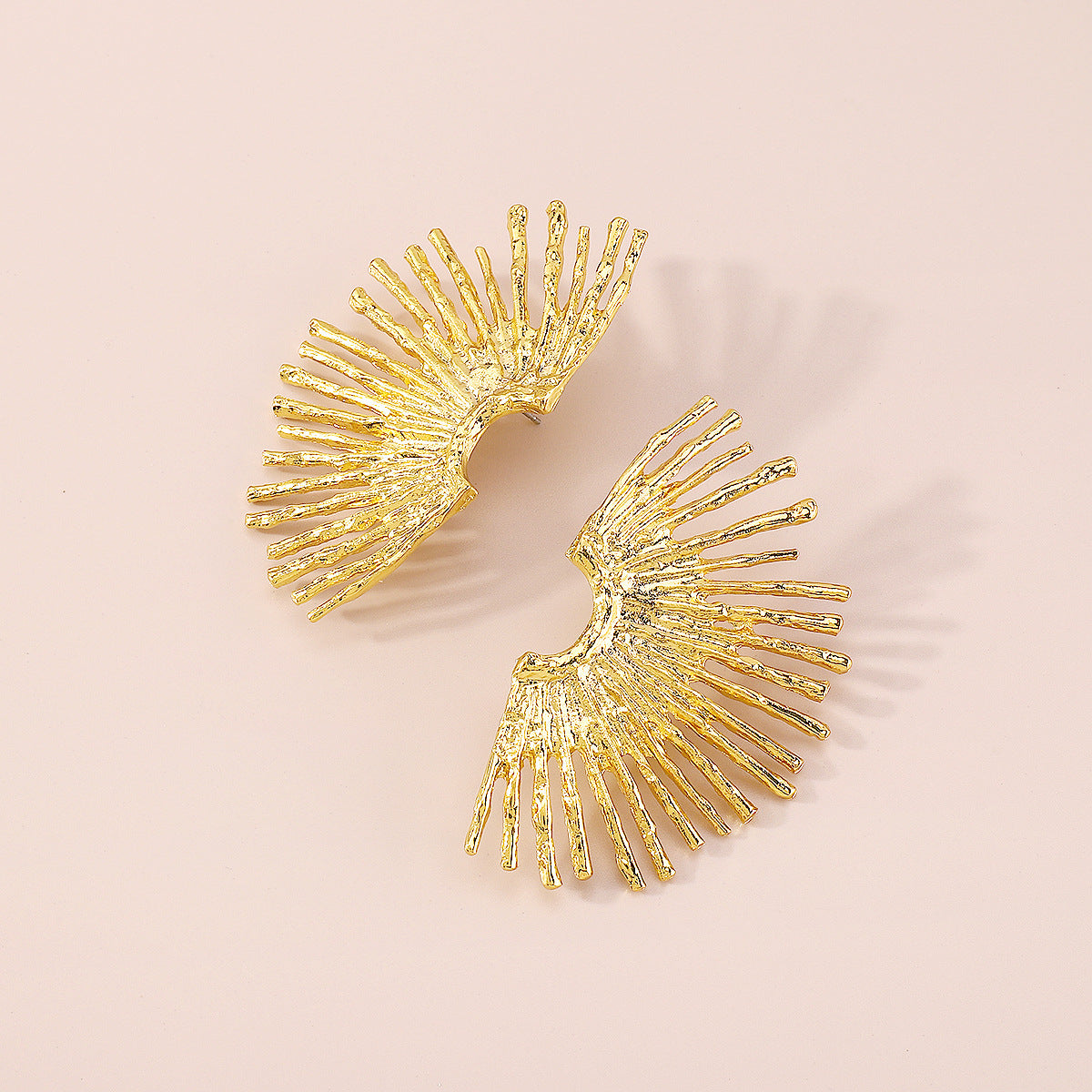 Pendientes retro chic con forma de abanico para mujer, con diseño geométrico, base de aleación, acabado galvanizado y postes de acero inoxidable