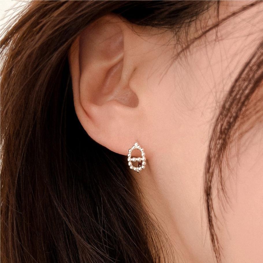 Orecchini a perno geometrici minimalisti in argento con perni in argento sterling 925 e opzione placcatura in oro