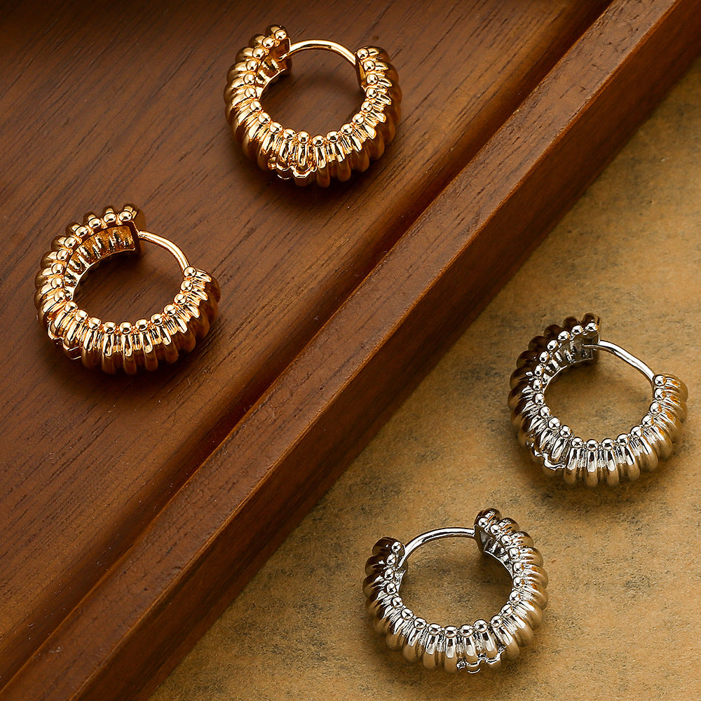 Orecchini a Cerchio Geometrici da Donna Ispirati al Vintage in Ottone con Placcatura in Oro 18K