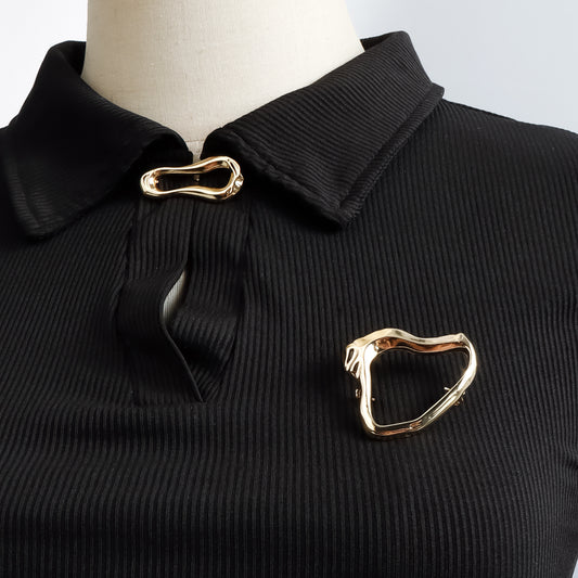 Fashionable Geometric Alloy Brooch for Women with Plated Finish, Eye Motif Design, Versatile Decorative and Functional Pin for Office Wear