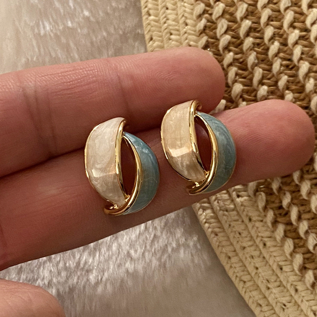 Orecchini da donna in acciaio inossidabile con smalto, stile geometrico minimalista e alla moda