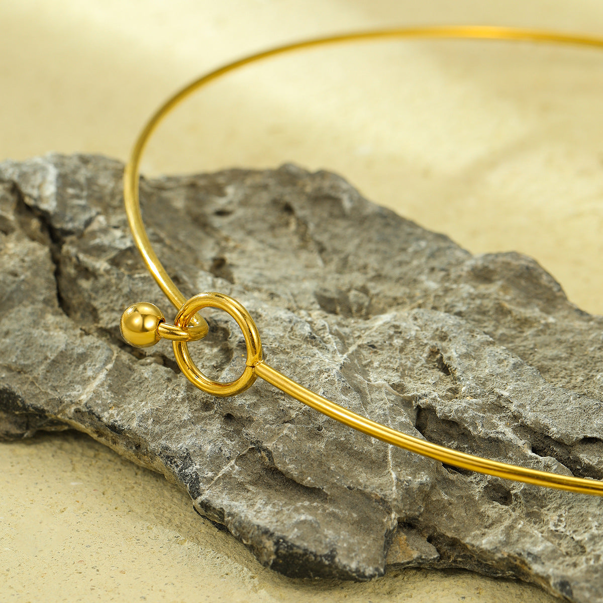 Collar minimalista de acero inoxidable con forma de sol, chapado en oro de 18 quilates para mujer