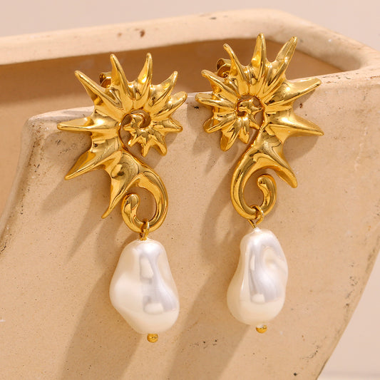 Fashionable Vintage-Style Seahorse-Shaped Stainless Steel Earrings with 18K Gold Plating and Baroque Pearl Accents