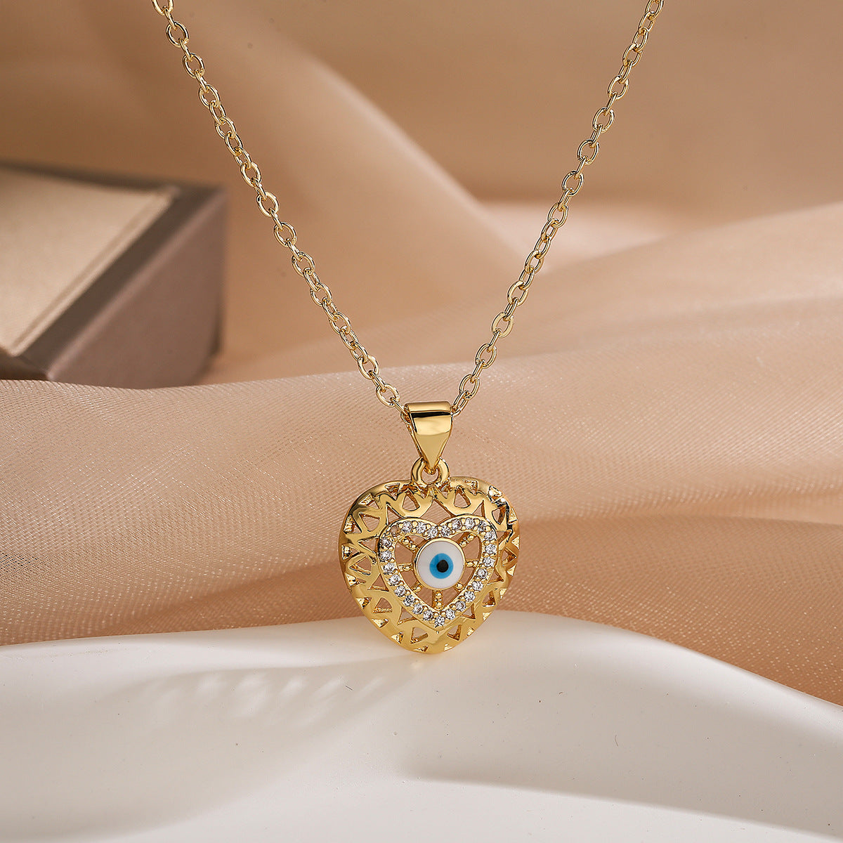 Minimalist Heart-Shaped Copper Pendant Necklace with Real Gold Plating and Zircon Accents for Women