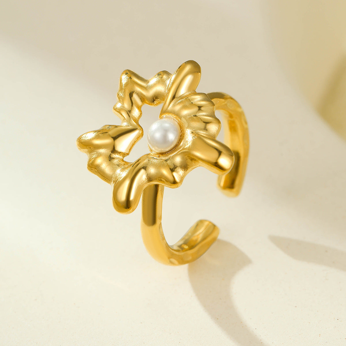 Luxury Style Heart-Shaped Stainless Steel Ring with 18K Gold Plating and Natural Stone Inlay, Pearl Accented Open Band for Women