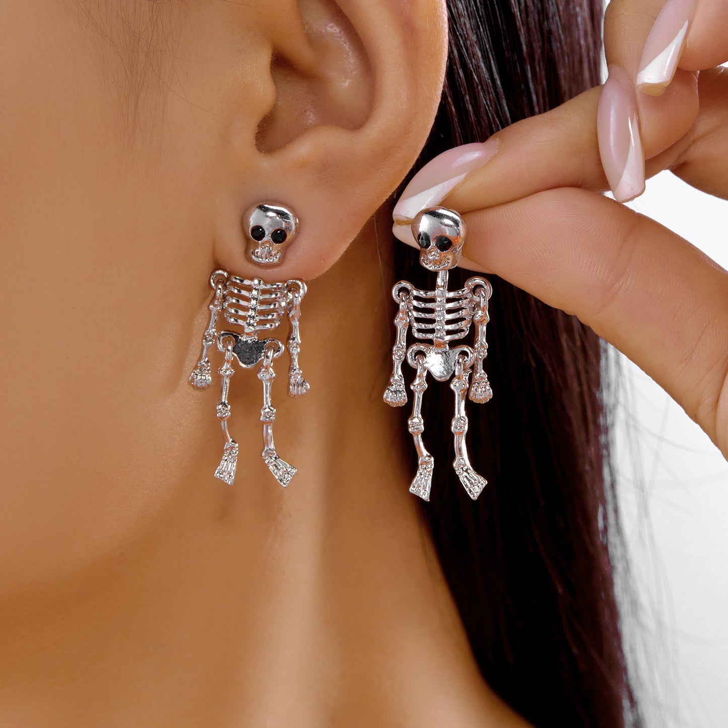 Pendientes colgantes estilo gótico oscuro con luna y esqueleto para mujer, con base de aleación y acabado galvanizado