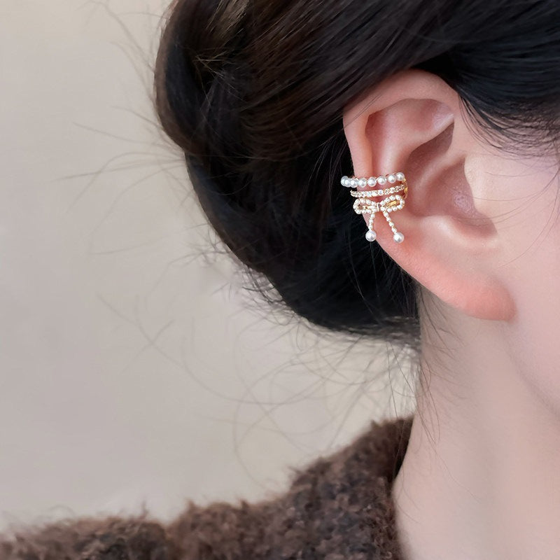 Eleganti Orecchini a Polsino a Fiocco con Perle Finte e Intarsio di Zirconi da Donna, Stile Lusso, Gioielli alla Moda per l'Orecchio