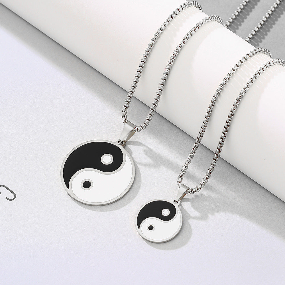 Collana pendente geometrica stile cinese Yin Yang in acciaio inossidabile con finitura smaltata per unisex, collana con catena di perle