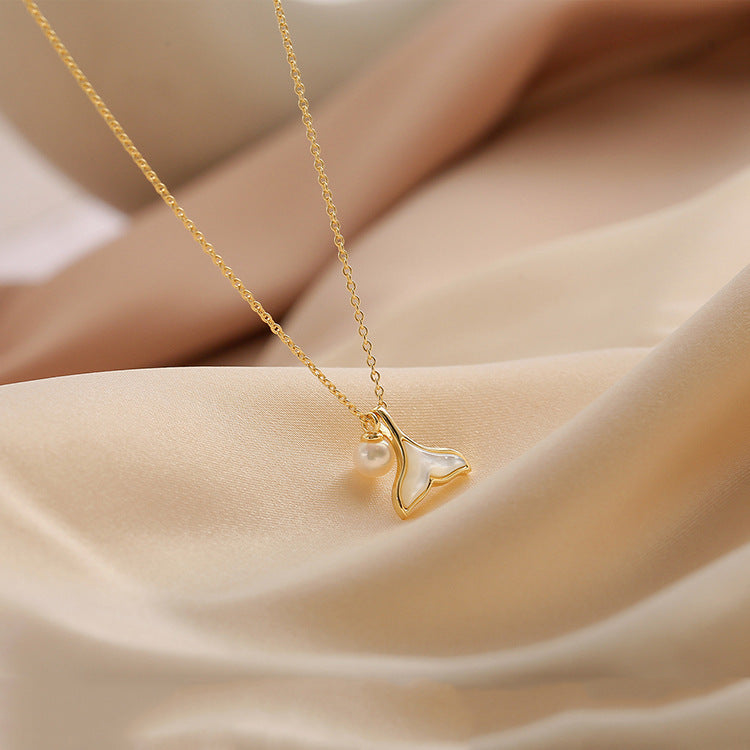 Collana da donna con coda di sirena e ciondolo in madreperla, catena a medaglione in acciaio al titanio, finitura placcata, design minimalista e di ispirazione vintage