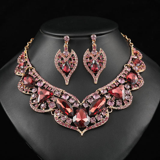 Set collana e orecchini pendente geometrico vintage in lega con finitura placcata da donna