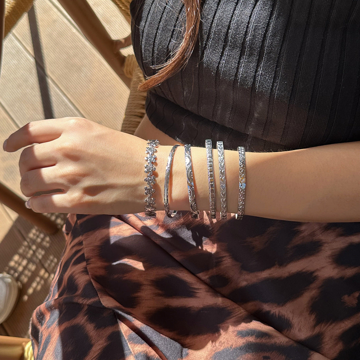 Minimalist Geometric Heart Floral Plated Iron Bracelet Set
