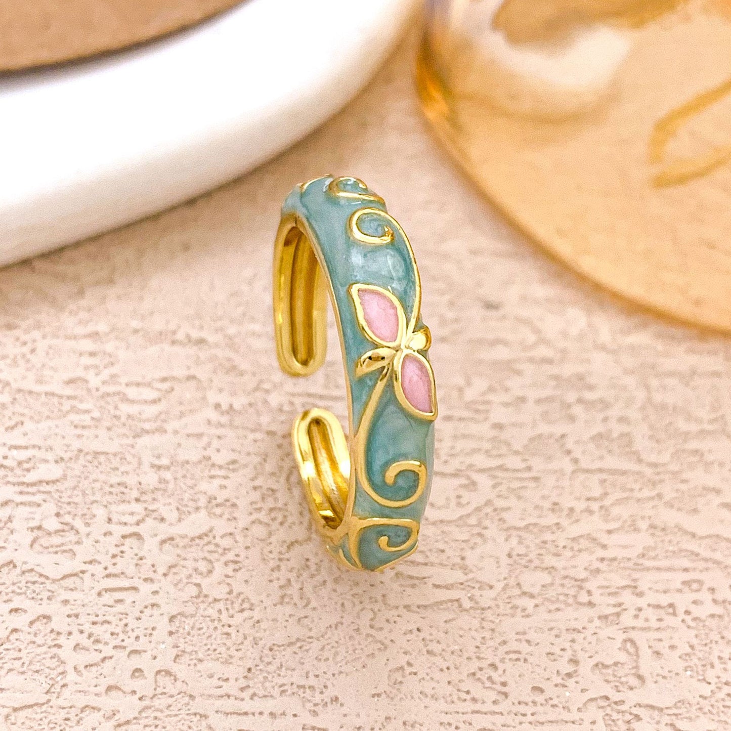 Sweet Elegant Gold Plated Enamel Floral Alloy Ring for Women