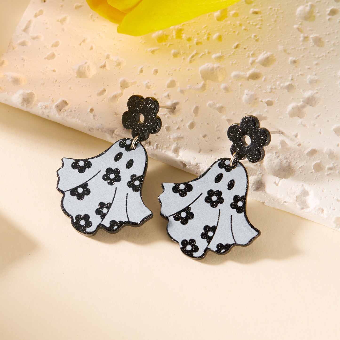 Halloween-Themed Acrylic Earrings with Cartoon Pumpkin and Ghost Design, Electroplated Fashion Jewelry for Women
