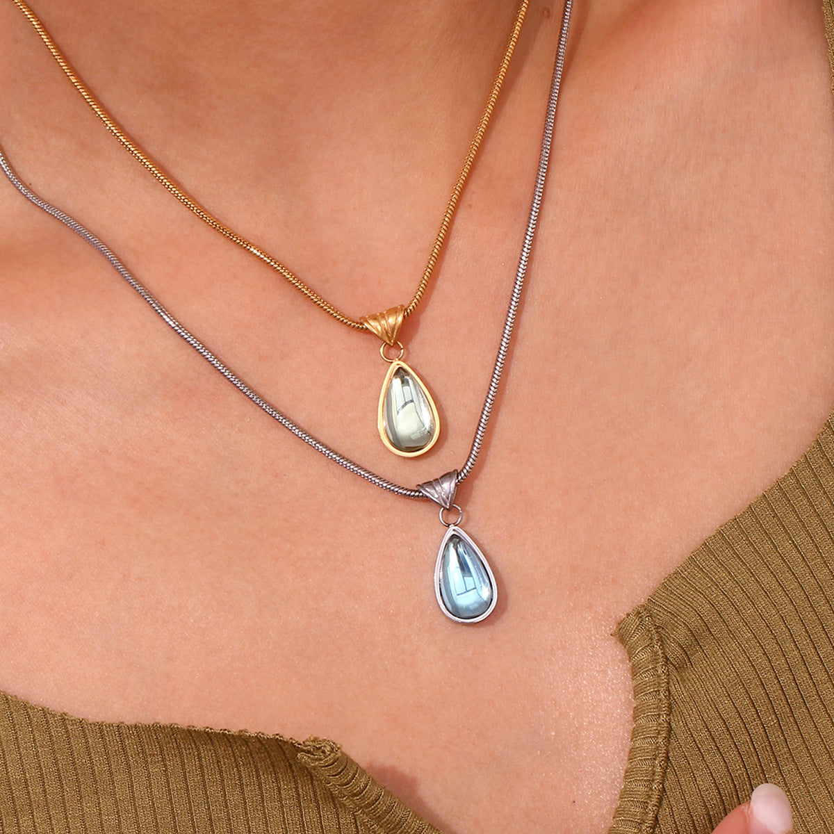 Fashionable Vintage French-Style Titanium Steel Plated Drop-Shaped Pendant Necklace for Women