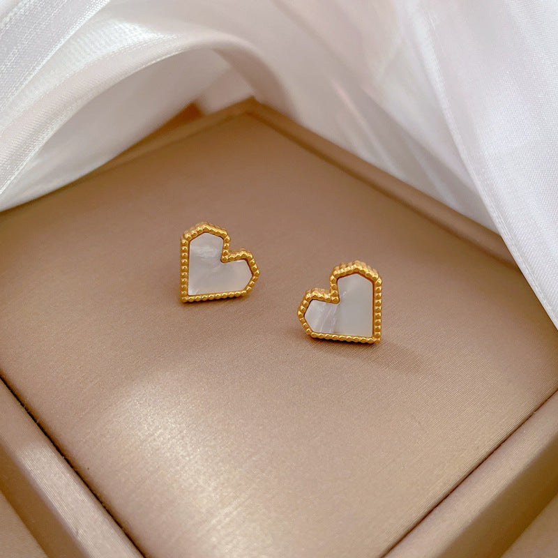 Minimalist Titanium Steel Heart-Shaped Shell Earrings for Women, Electroplated Cold-Tone Fashion Ear Jewelry for Parties and Daily Wear