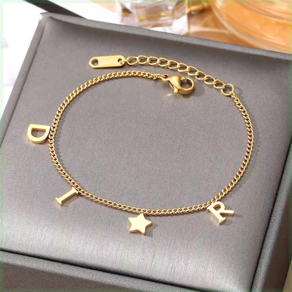 Braccialetto Minimalista a Stella in Acciaio al Titanio da Donna con Intarsio di Strass, Design Regolabile