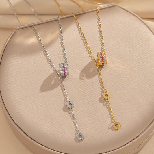 Light Luxury Minimalist Geometric Letter Circular 18K Gold Plated Titanium Steel Necklace for Women