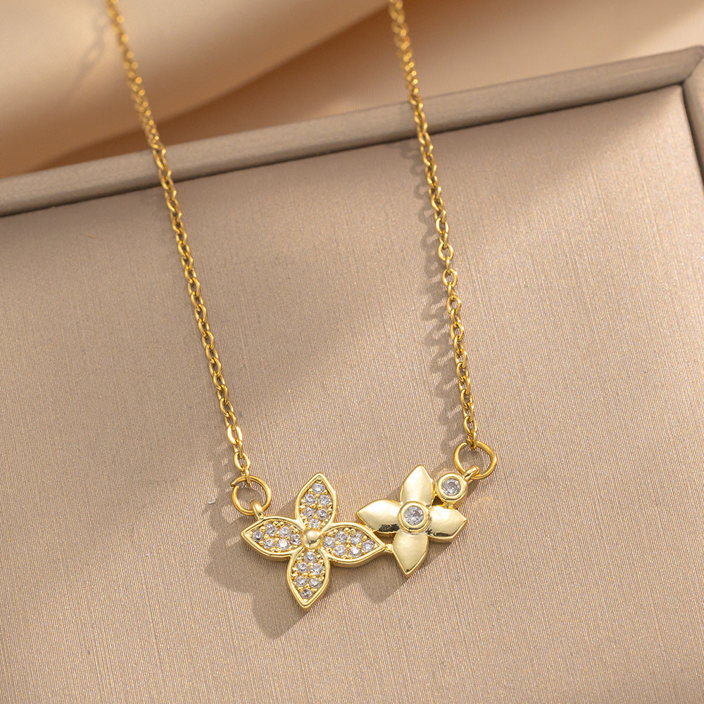 Minimalist Geometric Four-Leaf Clover Pendant Necklace for Women in Titanium Steel with Electroplated Finish