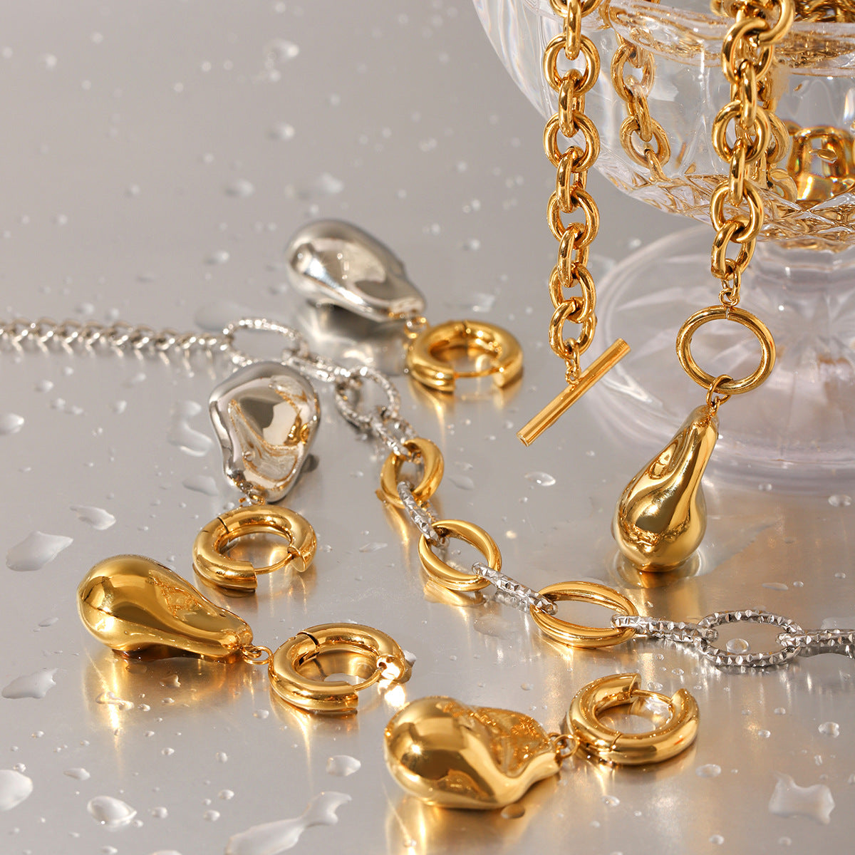 Baroque Style Stainless Steel Pendant Necklace Earrings Bracelet Ring Set with Gold Silver Two Tone Plated Titanium Steel Cross Chain