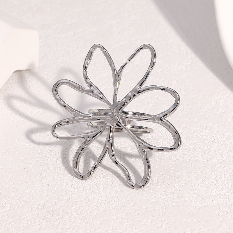 Minimalist Hollow Flower Design 18K Gold Plated Stainless Steel Open Ring for Women
