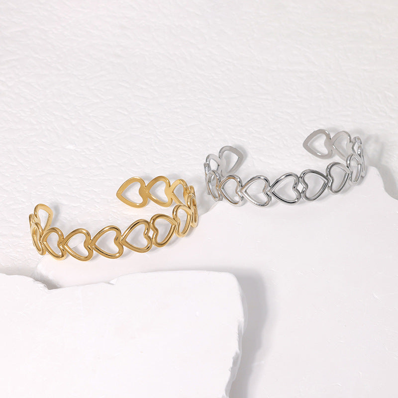 Bracciale minimalista a cuore in acciaio al titanio placcato, braccialetto regolabile in acciaio inossidabile