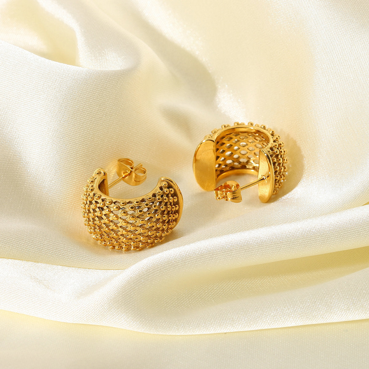 Aretes de Acero Inoxidable con Baño de Oro de 18K y Diseño Geométrico Moderno para Mujer