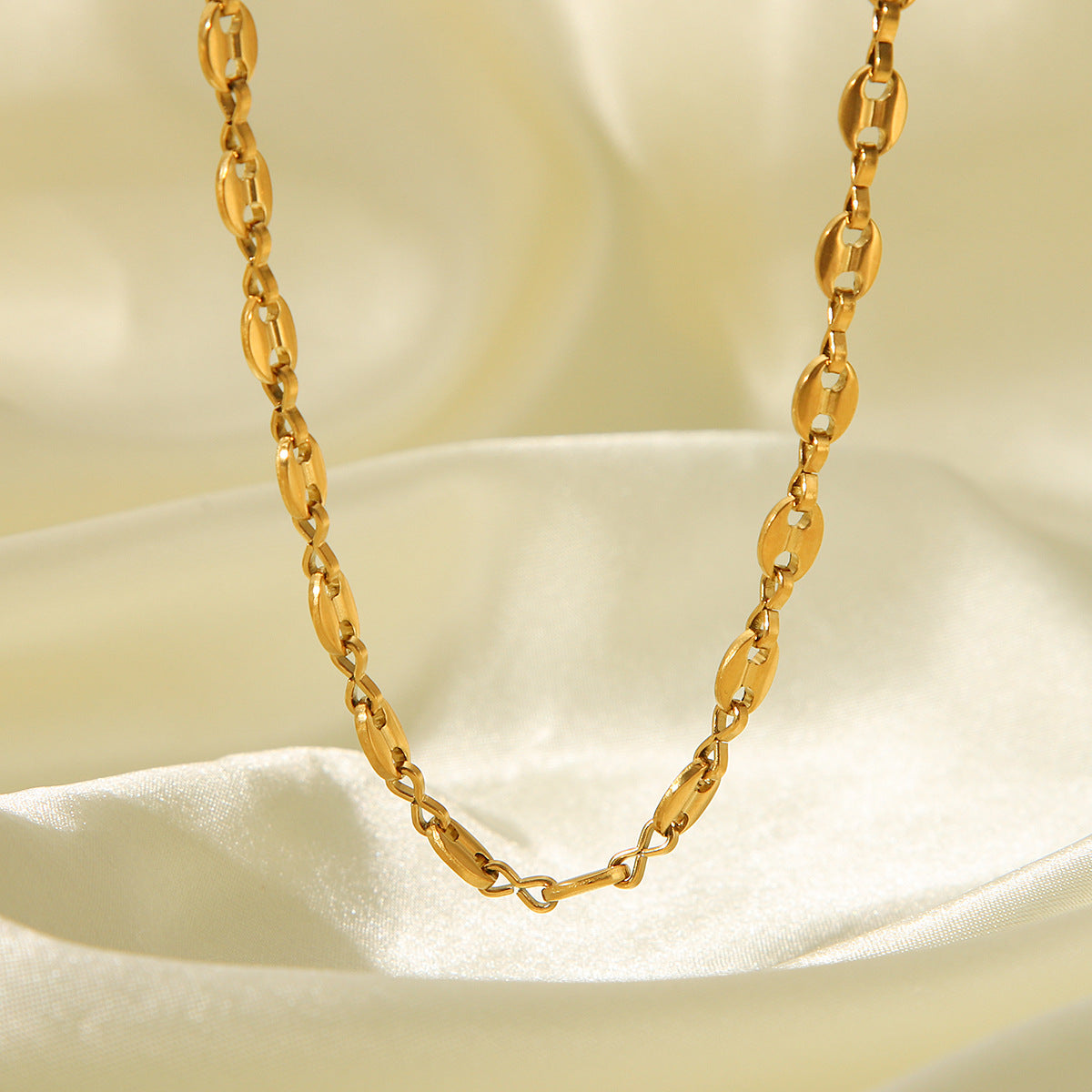 Ins Style 18K Gold Plated Geometric Pig Nose Chain Necklace for Women